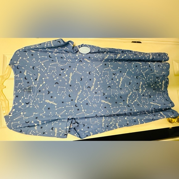 PNAEONG sleepwear - Picture 1 of 4